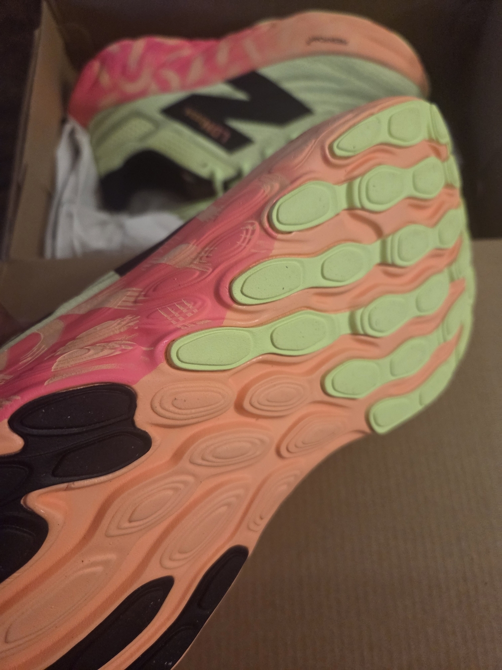 Limited Edition New Balance Fresh Foam X 1080 v13 London Edition - Picture 6 of 8